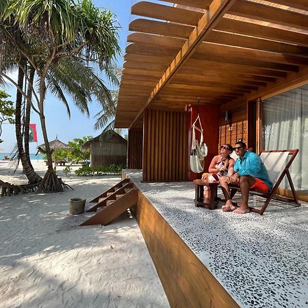 The Barefoot Eco Hotel Hanimaadhoo Island Exteriör bild