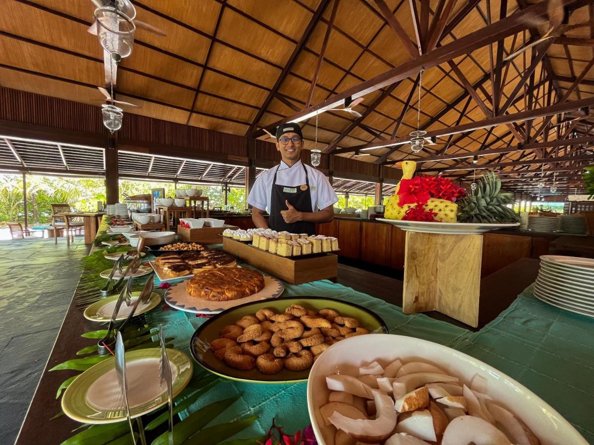 The Barefoot Eco Hotel Hanimaadhoo Island Exteriör bild
