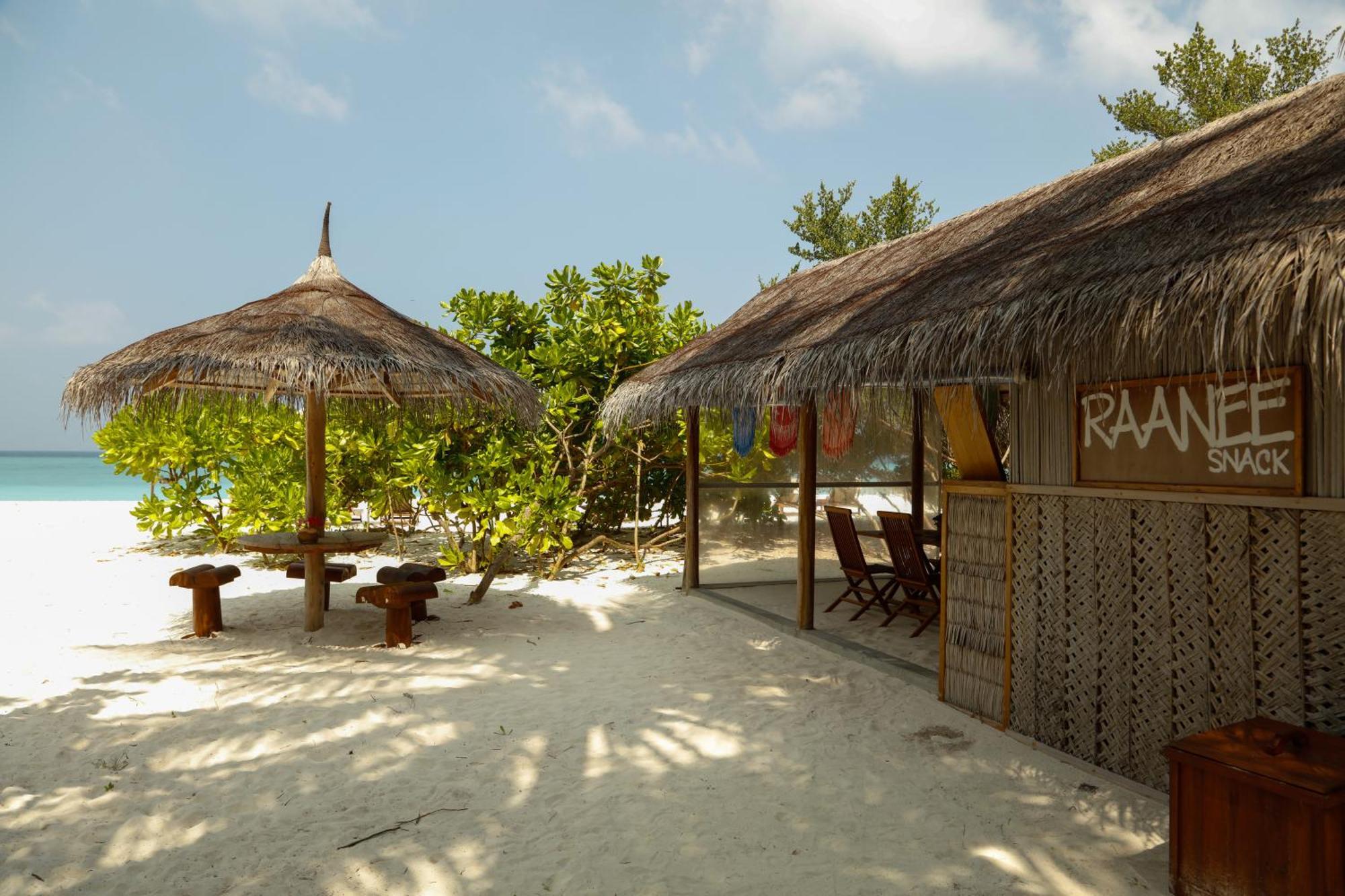 The Barefoot Eco Hotel Hanimaadhoo Island Exteriör bild